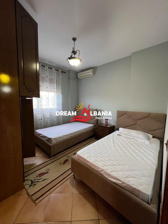 Apartament me qera 3+1+2 ne zonen e Komunes se Parisit, prane Kika 1, Tirane (ID 4231401)