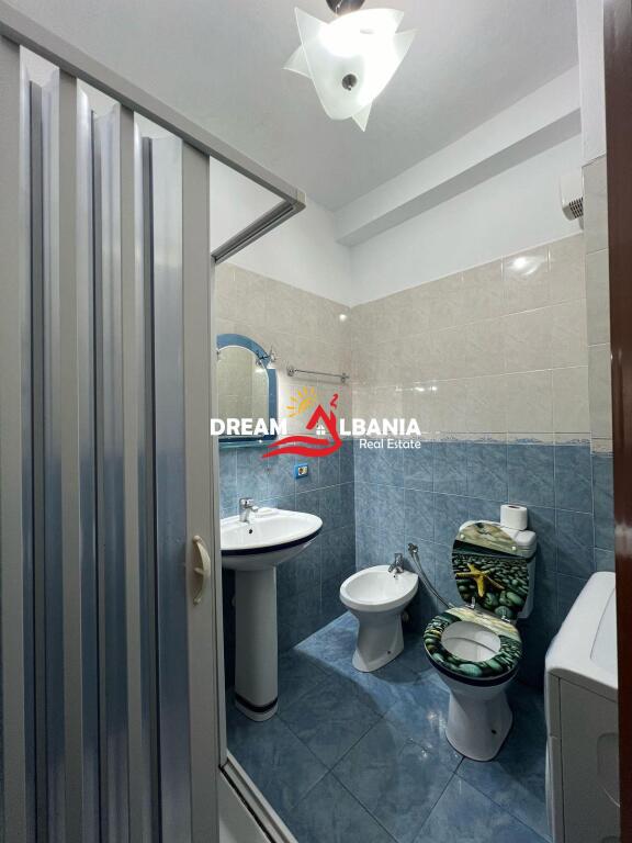 Apartament me qera 3+1+2 ne zonen e Komunes se Parisit, prane Kika 1, Tirane (ID 4231401)