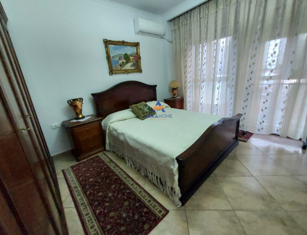 JEPET ME QERA APARTAMENT 2+1+BALLKON "KOMPLEKSI DELIJORGJI" 750 EURO.
