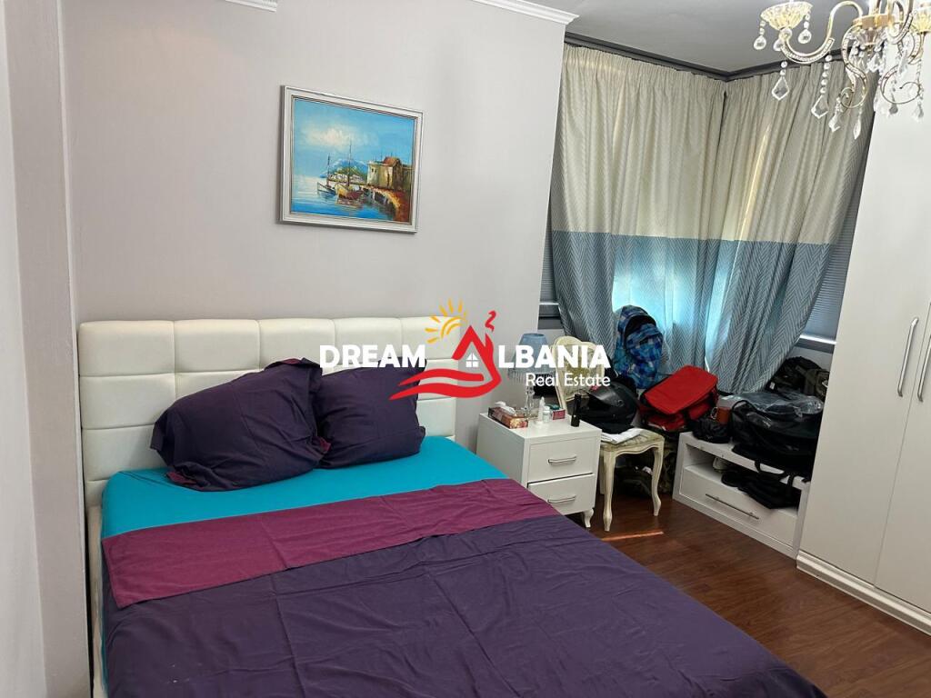 Super Appartamento 4+1+3+posto auto in affitto nel Centro vicino a Toptani Center (ID 4231396).