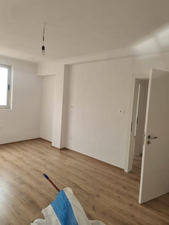 ‼️Vendiamo appartamento 2+1 vicino a Via Kosovareve‼️
