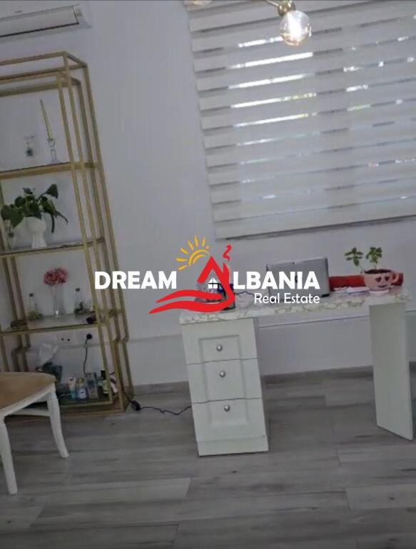 Ufficio in affitto nella zona di Myslym Shyri vicino ad Albtelecom a Tirana (ID 4261367)