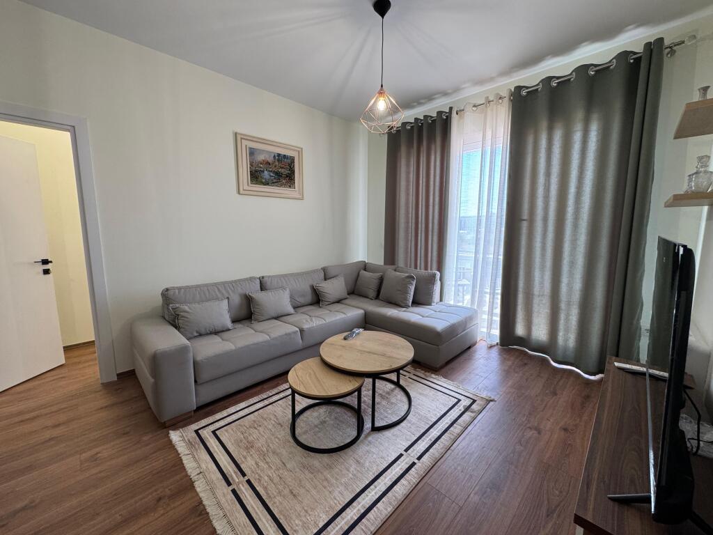 📢 Apartament me qira në Paskuqan 	•	🏠 Tipi: 2+1+2 💶 Çmimi: 650 € / muaj