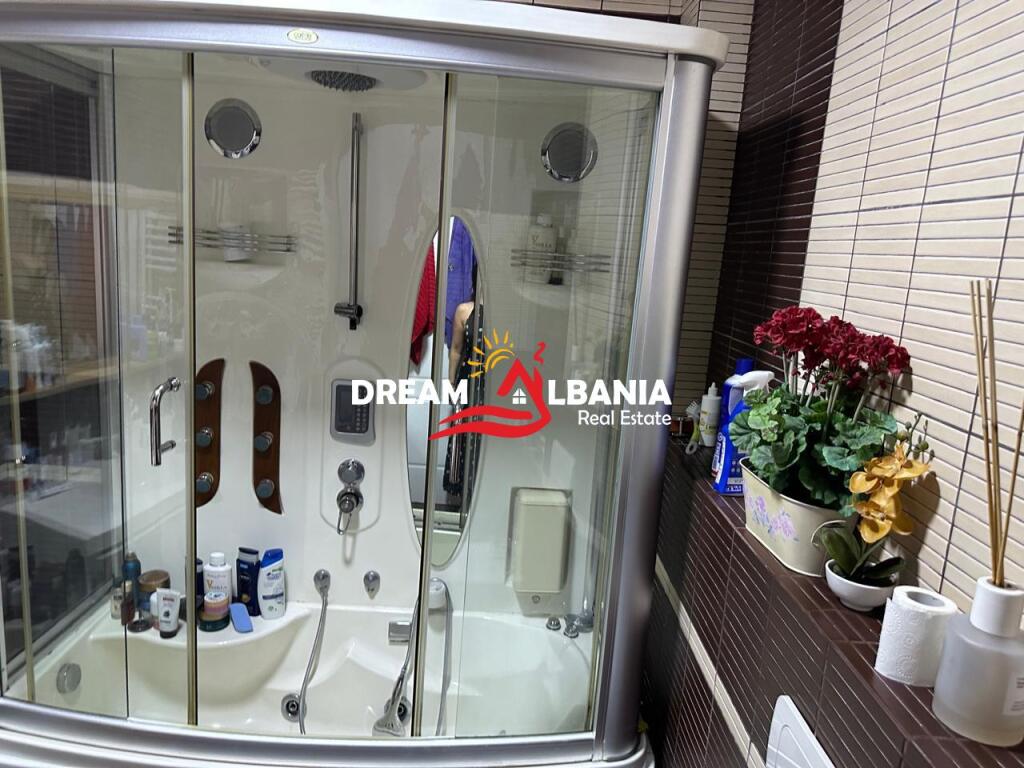 Super Appartamento 4+1+3+posto auto in affitto nel Centro vicino a Toptani Center (ID 4231396).