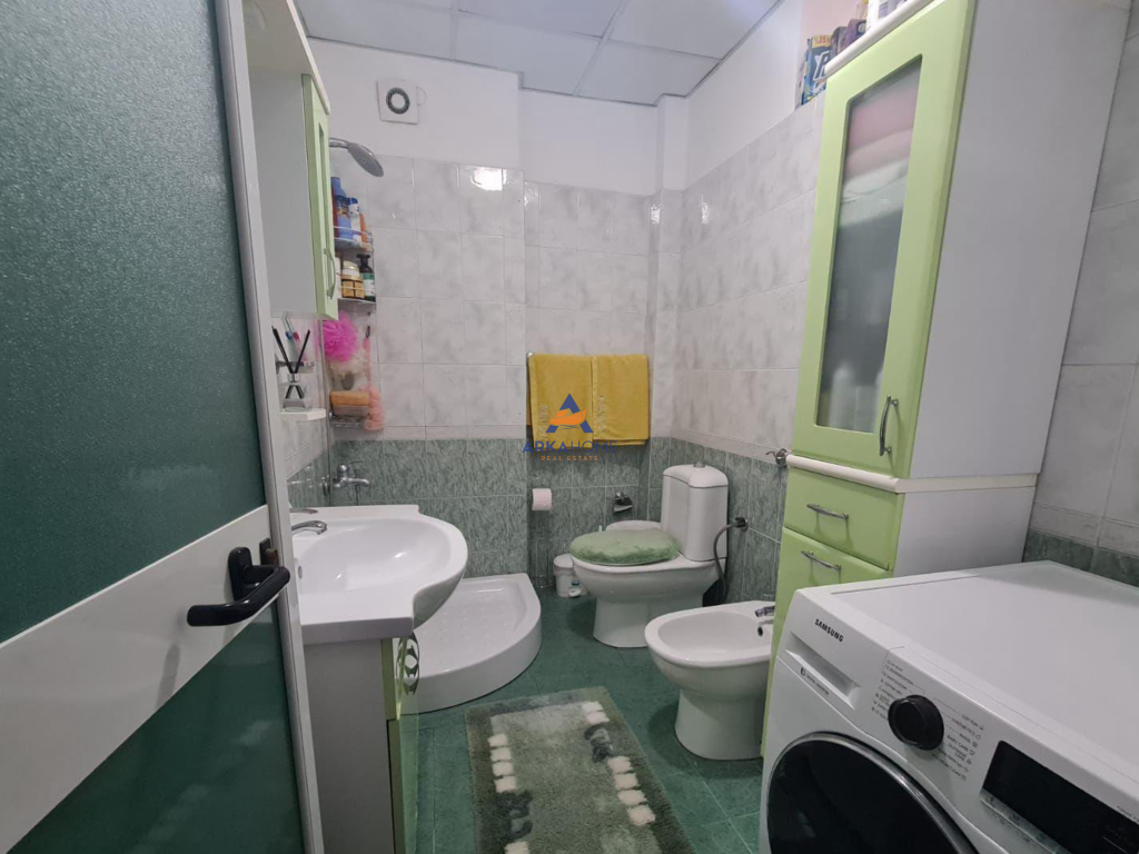 FOR RENT 1+1 APARTMENT AT "KONGRESI I MANASTIRIT STREET, OPPOSITE CAJUPI SCHOOL" 550 EURO