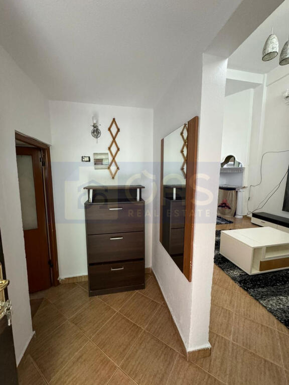 Jepet me qera apartament 1+1 ne 5 Maj.