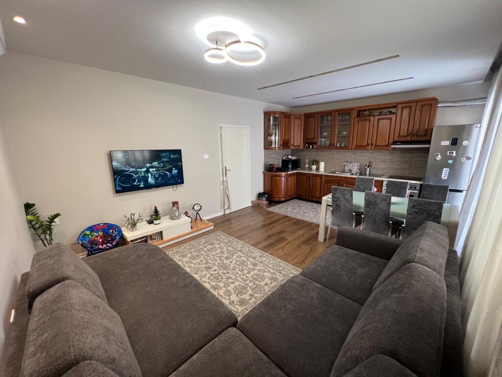 📣 QERA SUPER Apartament 2+1 Me Parking 📍 Allias 🛣️ Rruga "Sul Gjashta" ✨     💶 Cmimi 55000 leke