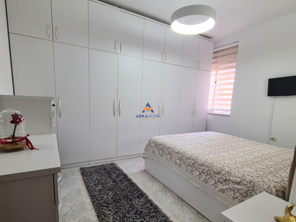 FOR RENT 1+1 APARTMENT AT "KONGRESI I MANASTIRIT STREET, OPPOSITE CAJUPI SCHOOL" 550 EURO