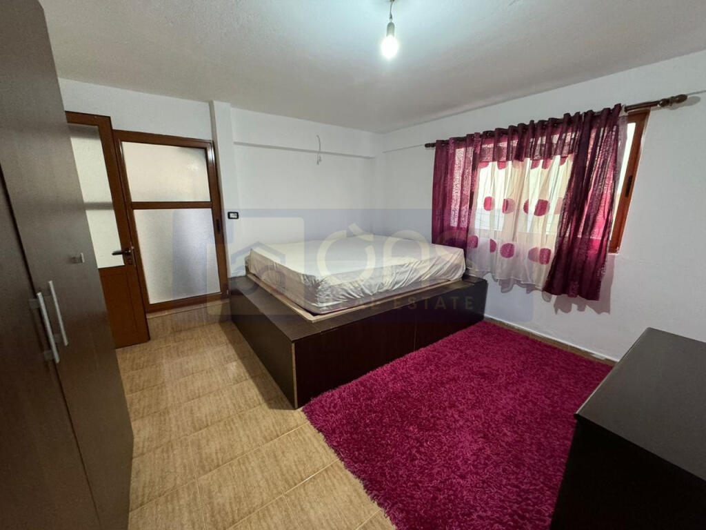 Jepet me qera apartament 1+1 ne 5 Maj.