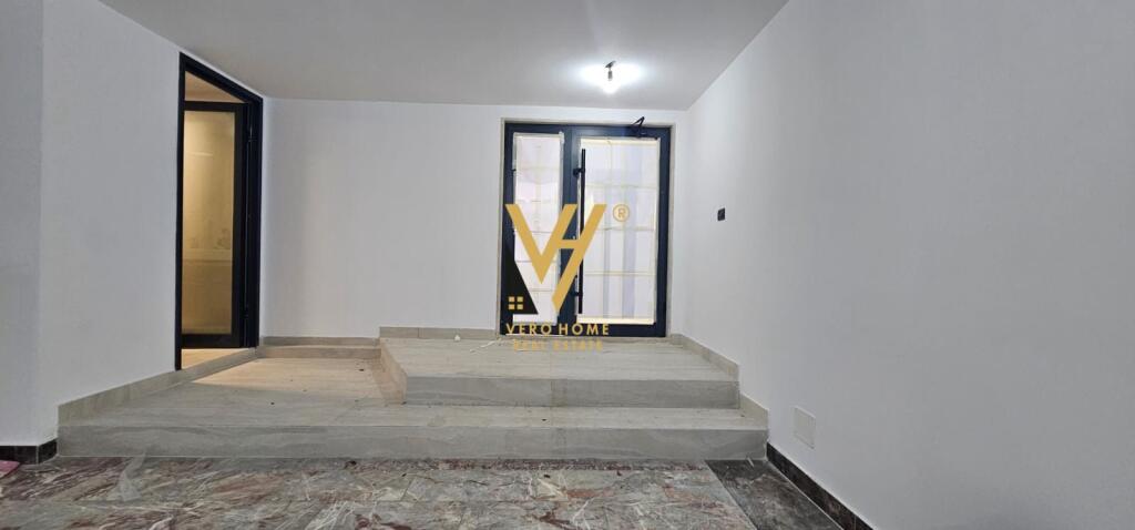 BUSINESS PREMISES 200 M2 FOR RENT IN BLLOKU 300,000 LEKE