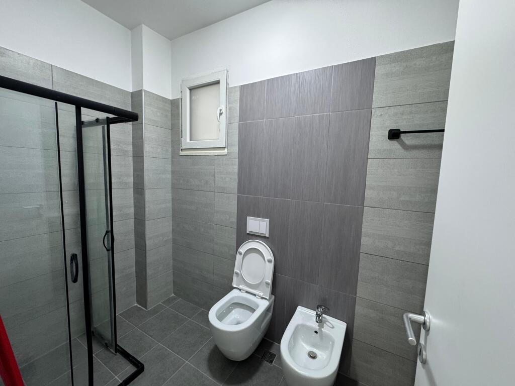 📢 Jepet me qira Apartament 2+1 +2📍 Don Bosko, Tek Trio Tower 💶 Çmimi: 90000 leke