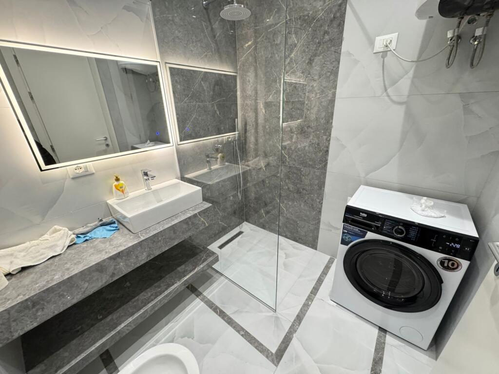 Jepet me qera Apartamentt 2+1+2  Adresa : Ali Demi Kompleksi kaimi  cmimi 55000 leke  