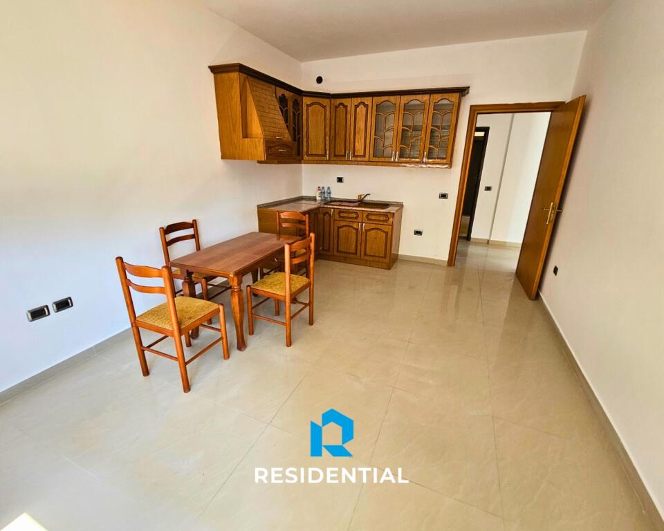 Ne Golem Shitet Apartament 1+1 100M Larg Detit!