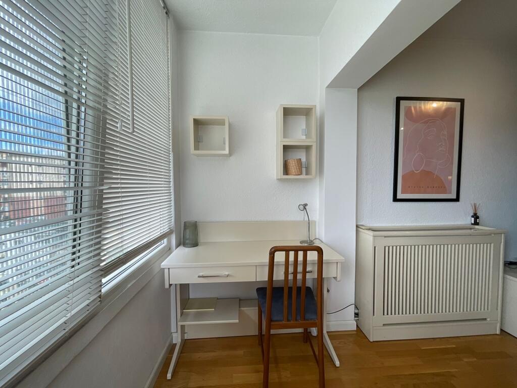Ofrohet apartament 2+1 me qira.