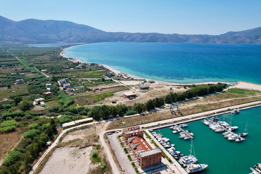 Apartament Per Shitje Tek One Oricum Bay