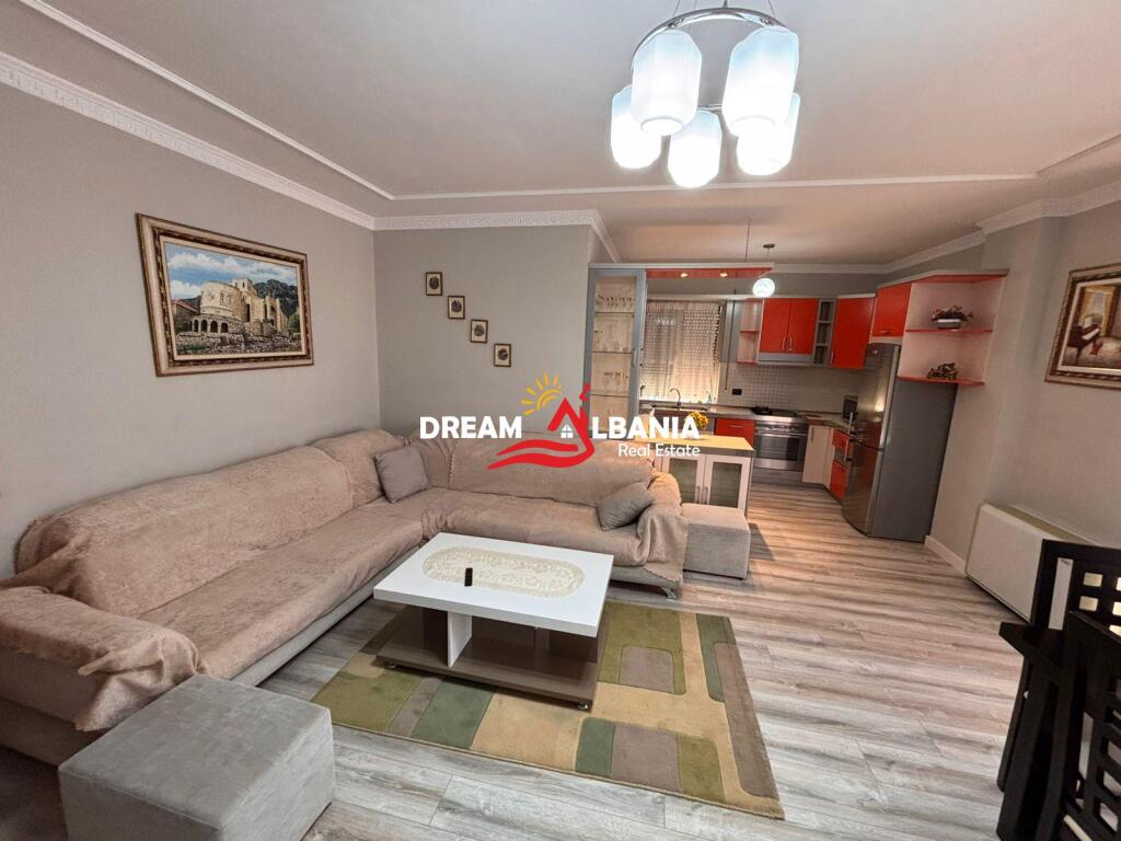 Apartament 2+1+2 per Qera tek Komuna E Parisit Prane Parkut Olimpik (ID 42215024)