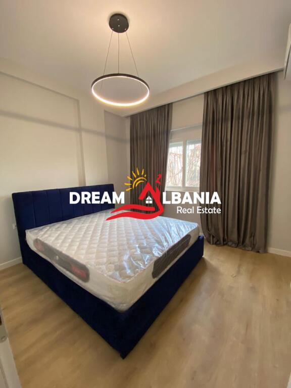 Appartamento 2+1 in affitto nella zona del 21 Dicembre vicino ai convitti di Ingegneria Edile a Tirana (ID 42211276)