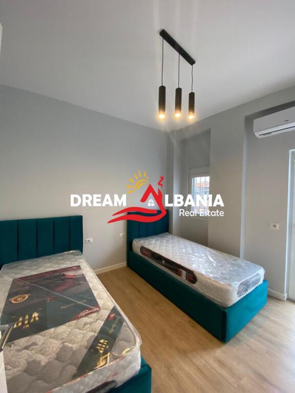 Appartamento 2+1 in affitto nella zona del 21 Dicembre vicino ai convitti di Ingegneria Edile a Tirana (ID 42211276)