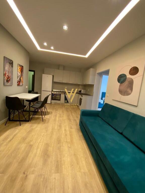 JEPET APARTAMENT LUKSOZ 2+1 ME QIRA 21 DHJETORI 60.000 LEKE