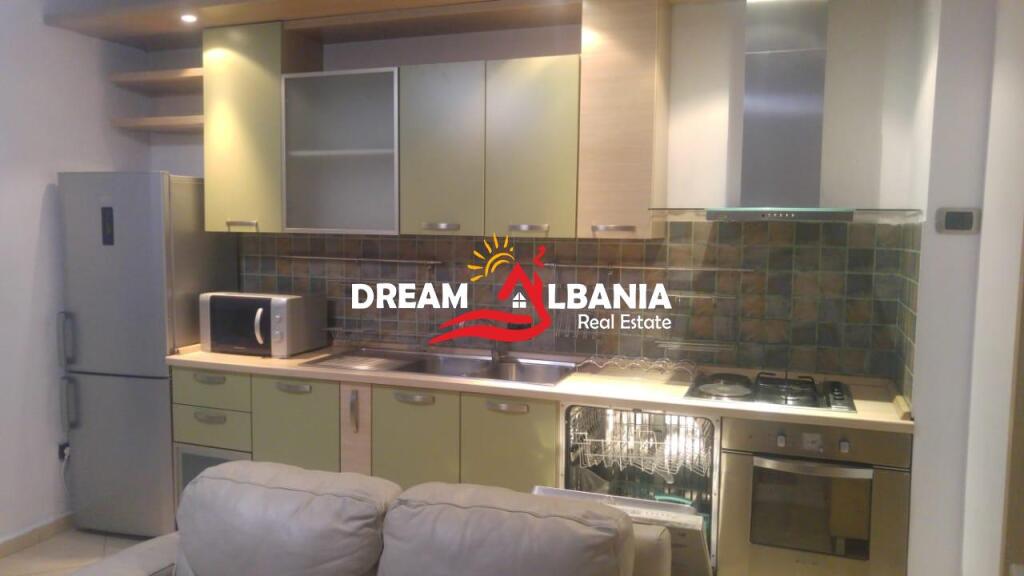 Appartamento 2+1 in affitto in via Ferit Xhajko vicino al mercato di Medresese (ID 42215372 )