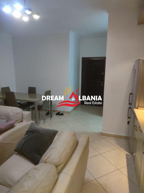 Appartamento 2+1 in affitto in via Ferit Xhajko vicino al mercato di Medresese (ID 42215372 )