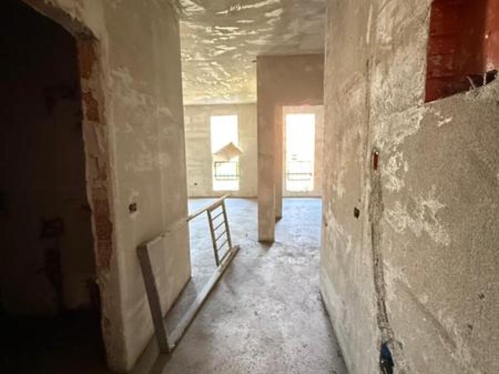 For sale, Apartment 3+1+2, Elbasan Street, Tirana.