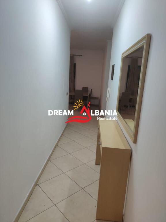 Appartamento 2+1 in affitto in via Ferit Xhajko vicino al mercato di Medresese (ID 42215372 )