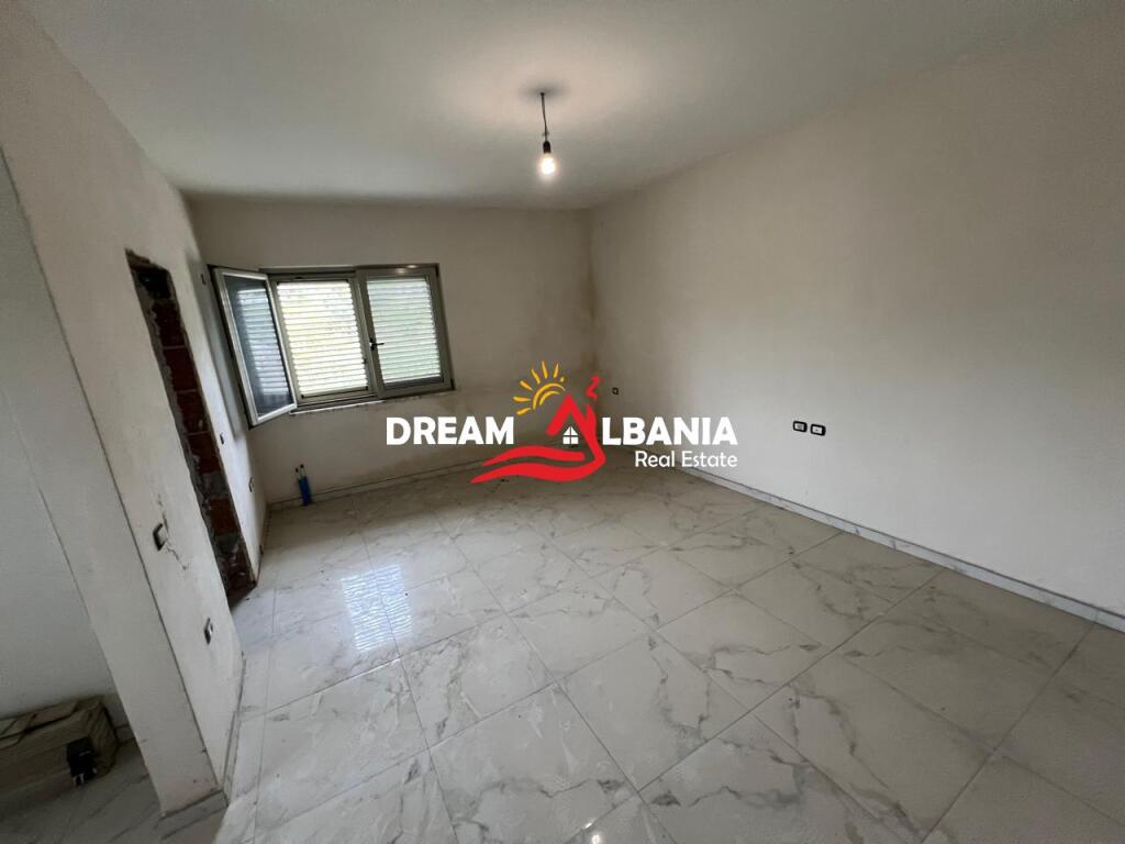 Casa privata su 2 piani in affitto a Prush vicino a PRIMAVERA a Tirana (ID 4241047)