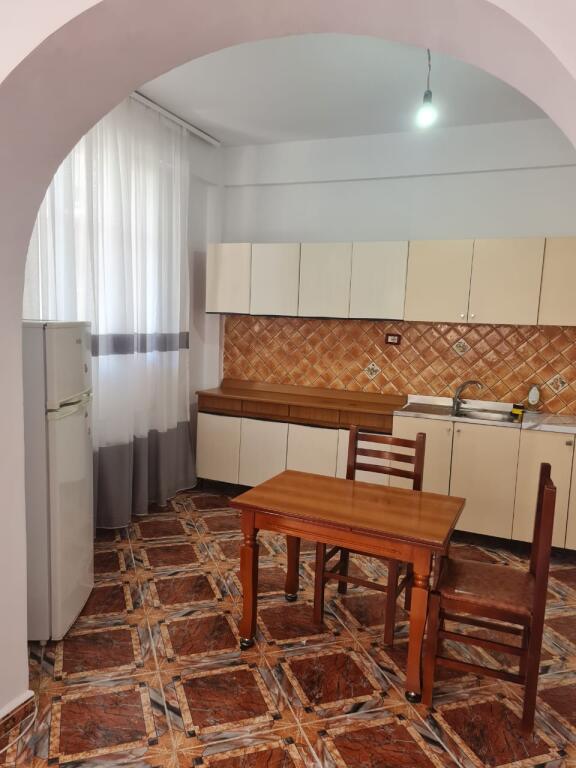 Casa in affitto (2+1) Vlora