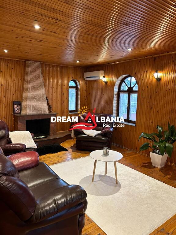 For rent 2+1+veranda on the villa floor on Dibra street, near American Hospital 2, Tirana (ID 42214659)