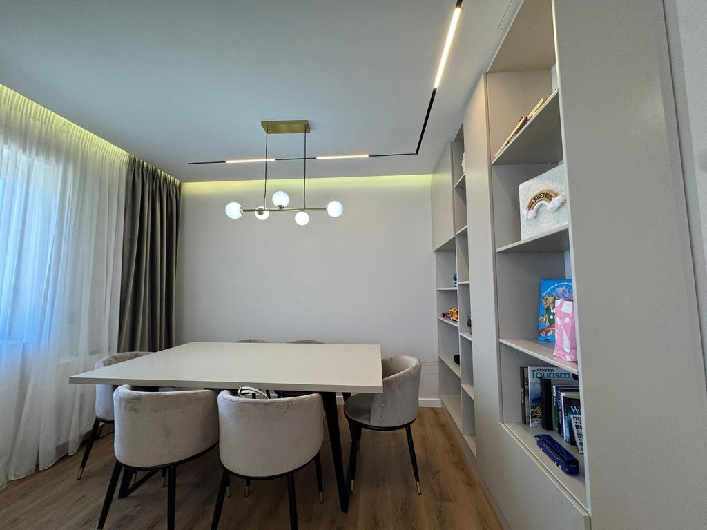 Shitet duplex 2+1+2 Rezidenca Kodra e Diellit