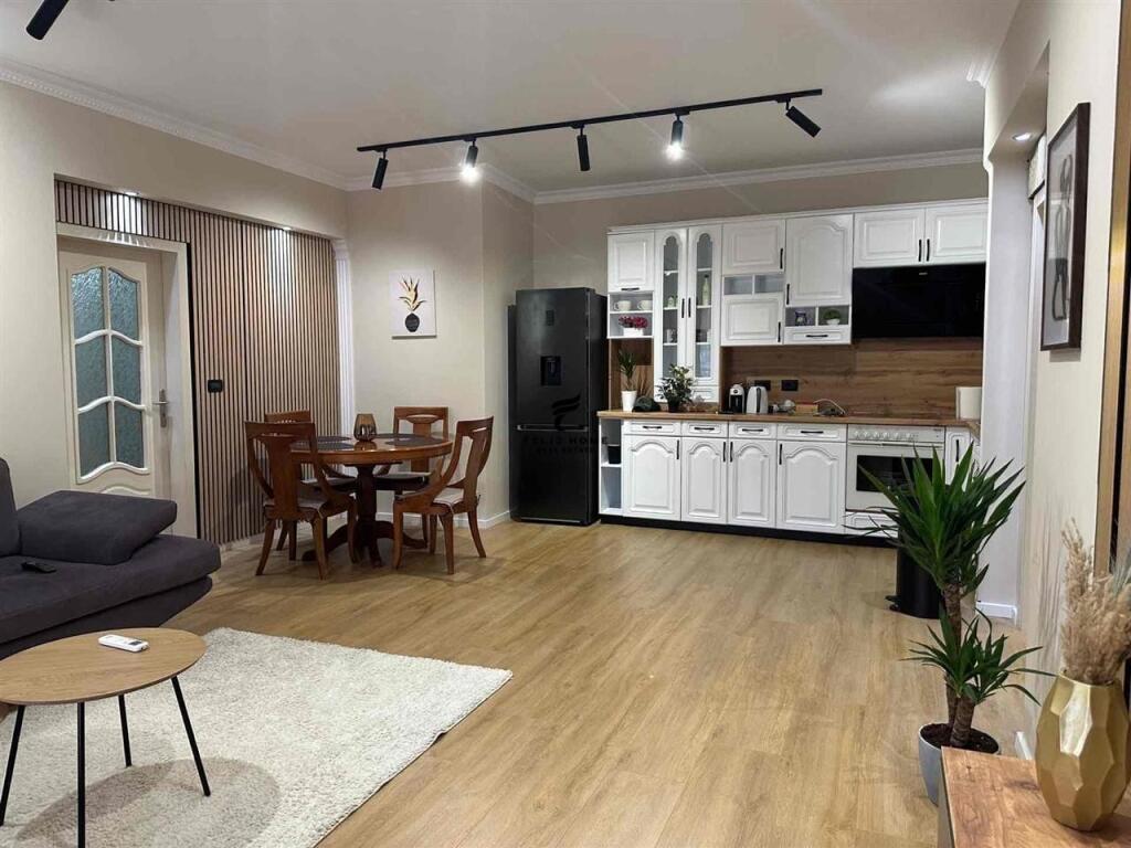 APPARTAMENTO IN AFFITTO 2+1 BLLOKU 1500 EURO