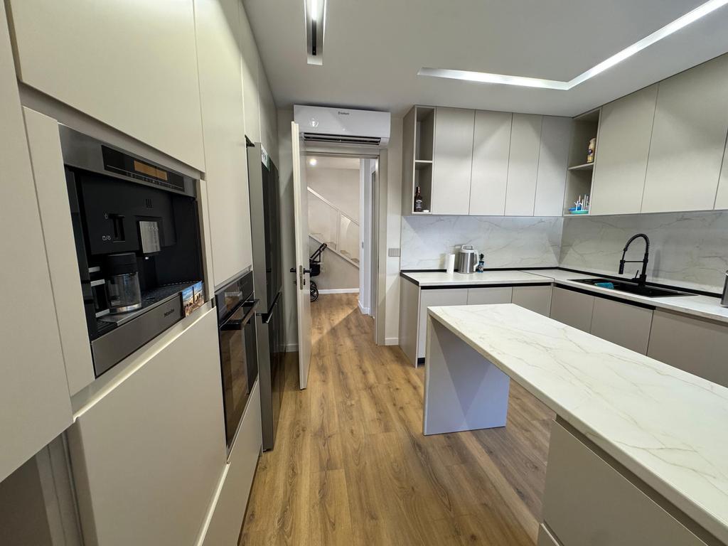 Shitet duplex 2+1+2 Rezidenca Kodra e Diellit