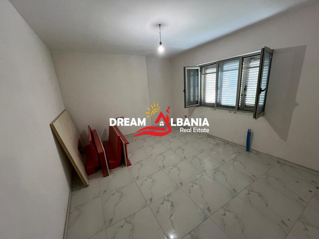 Casa privata su 2 piani in affitto a Prush vicino a PRIMAVERA a Tirana (ID 4241047)