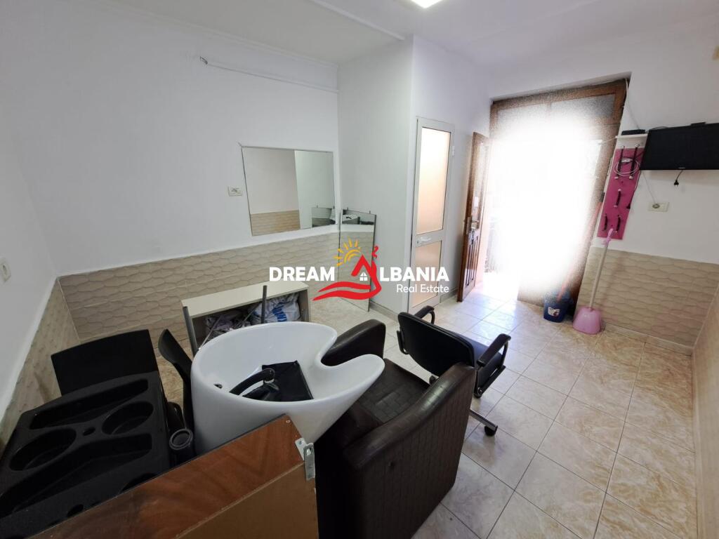 Shop for rent on Asim Vokshi street opposite Harry Fultz in Tirana (ID 4271942)