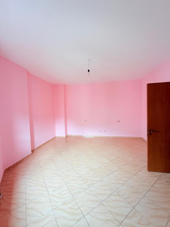 Apartment 2+1 for Sale Fier
