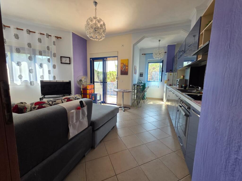 Shitet super apartament 1+1 te Mali i Robit, Golem