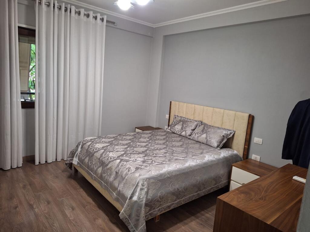 Shitet 2+1+Depo, Kopshti Botanik, Mundesohet Me Kredi
