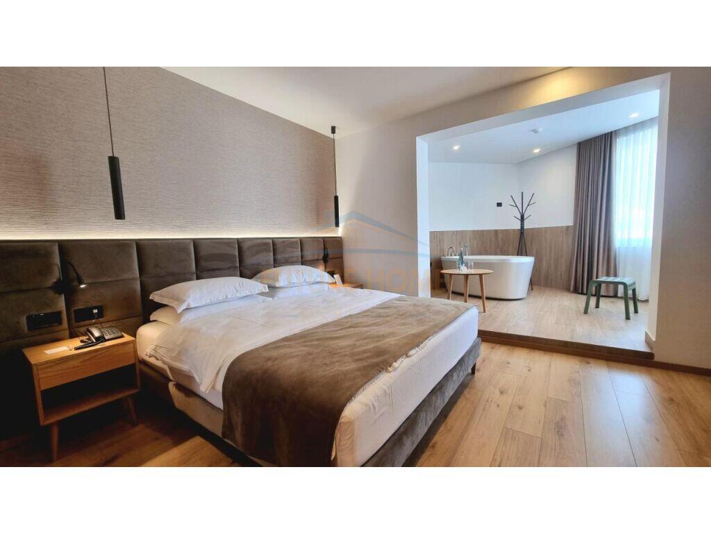 In vendita, Hotel a Shkoze