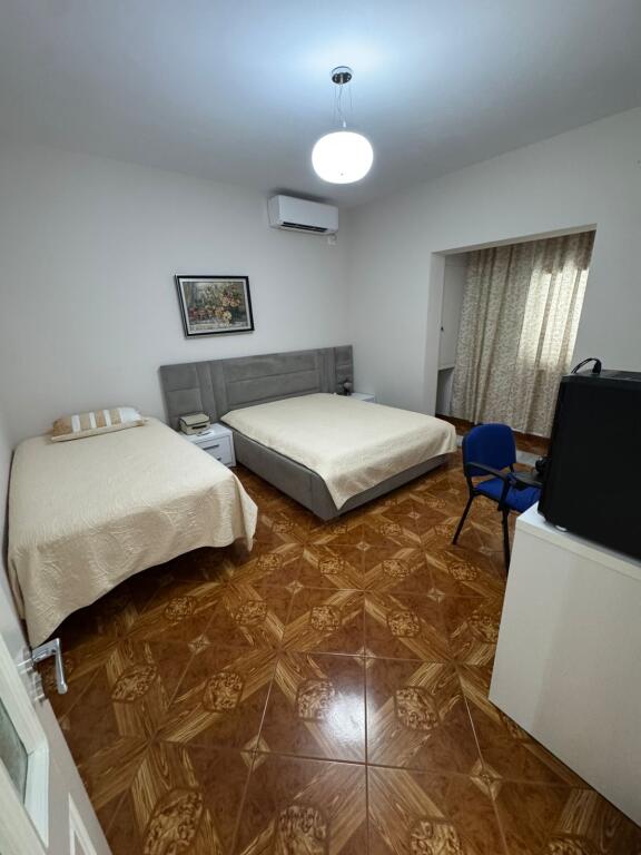 2+1,e mobiluar hyrje private,don bosko,700 euro