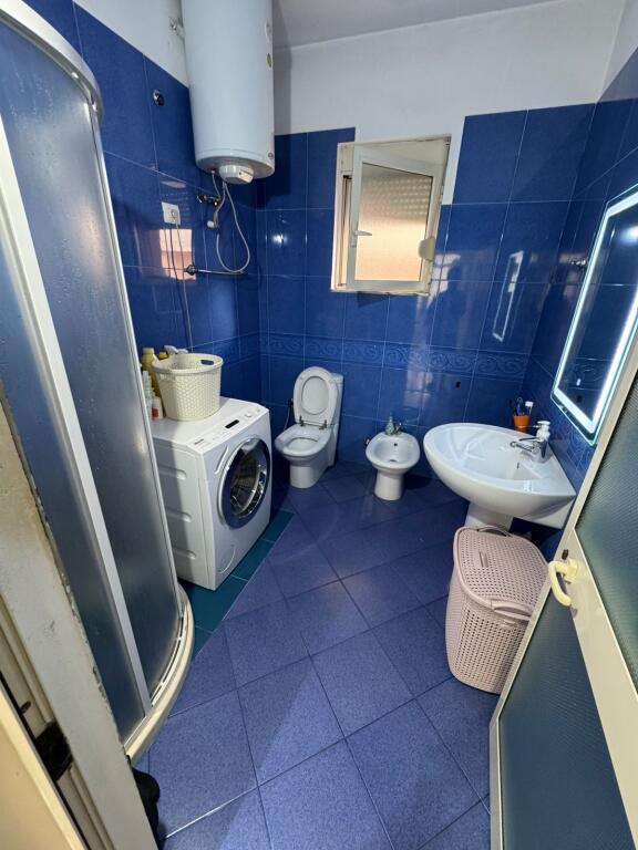 2+1,e mobiluar hyrje private,don bosko,700 euro
