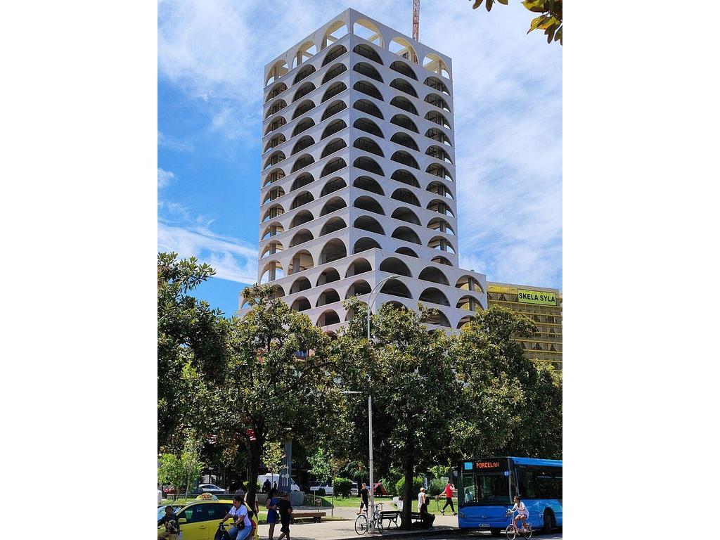 Apartment 2+1+2 Book Building Center for sale