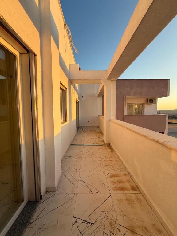 Apartament 1+1 për qira në Fresk
