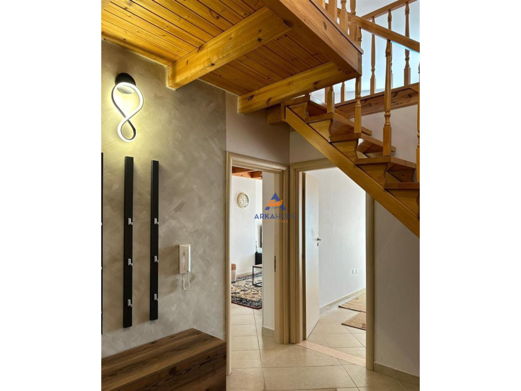 JEPET ME QERA DUPLEX 2+1+2+VERAND "FRESK,RRUGA SHEFQET KUKA". 54.000 LEKE