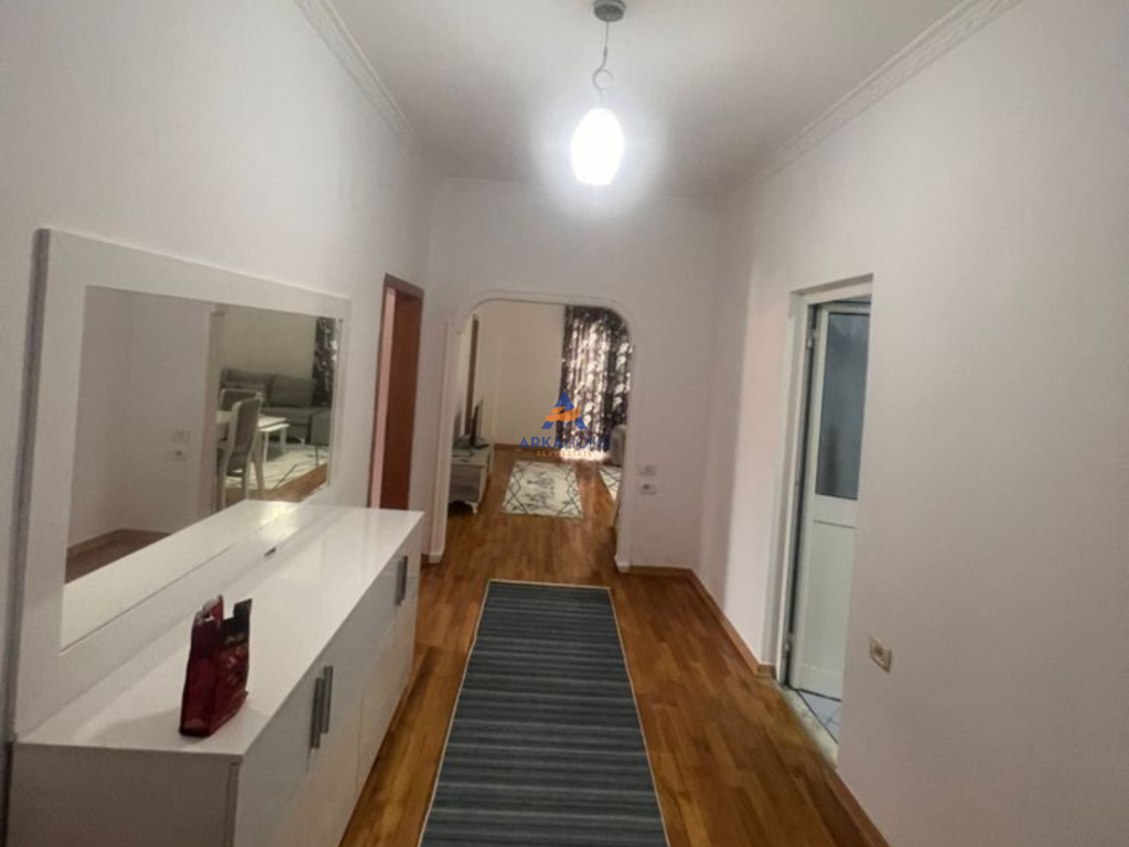 JEPET APARTAMENT ME QERA 2+1+BALLKON "DON BOSKO" 550 EURO.