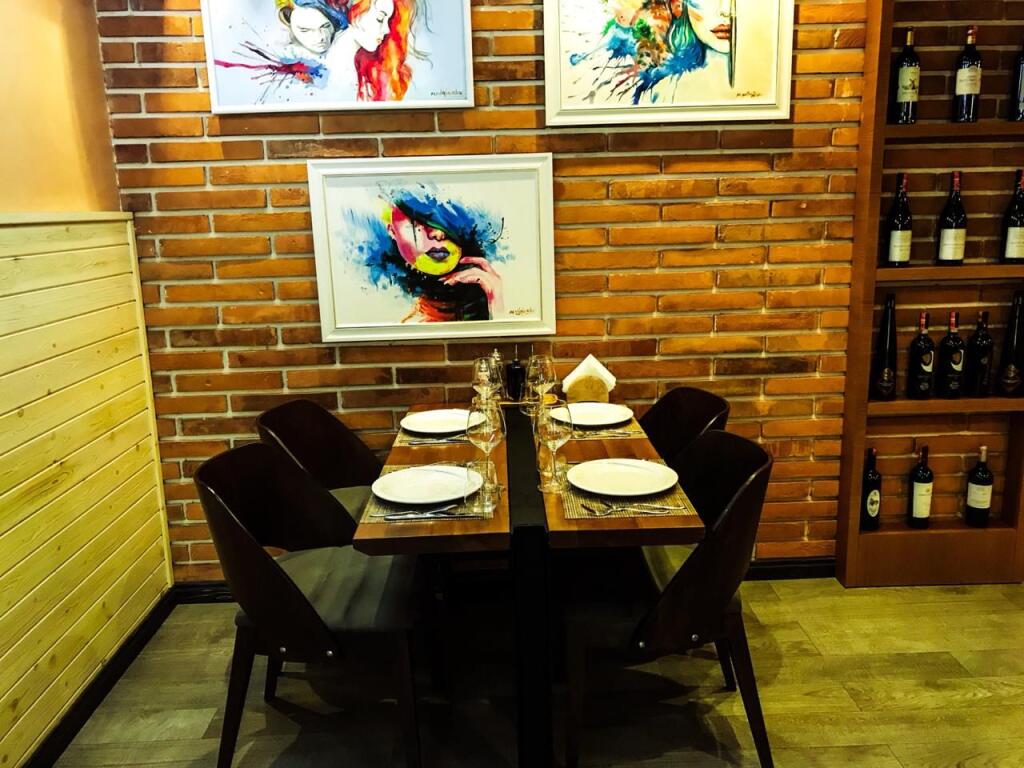 Restaurant for rent at Durres Street/2100 euros