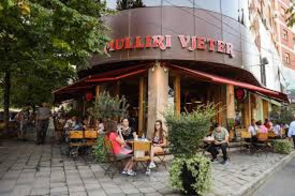 Dyqan me qera Tek Rruga e Elbasanit prane Mullirit te Vjeter ne Tirane (ID 42711133)