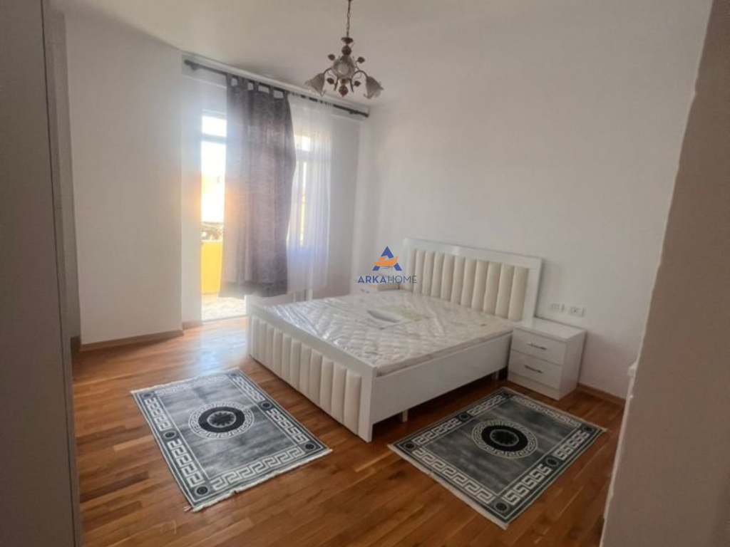 JEPET APARTAMENT ME QERA 2+1+BALLKON "DON BOSKO" 550 EURO.