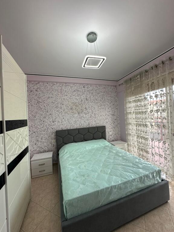 3+2 e mobiluar, te vizionn plus,cmimin700 euro