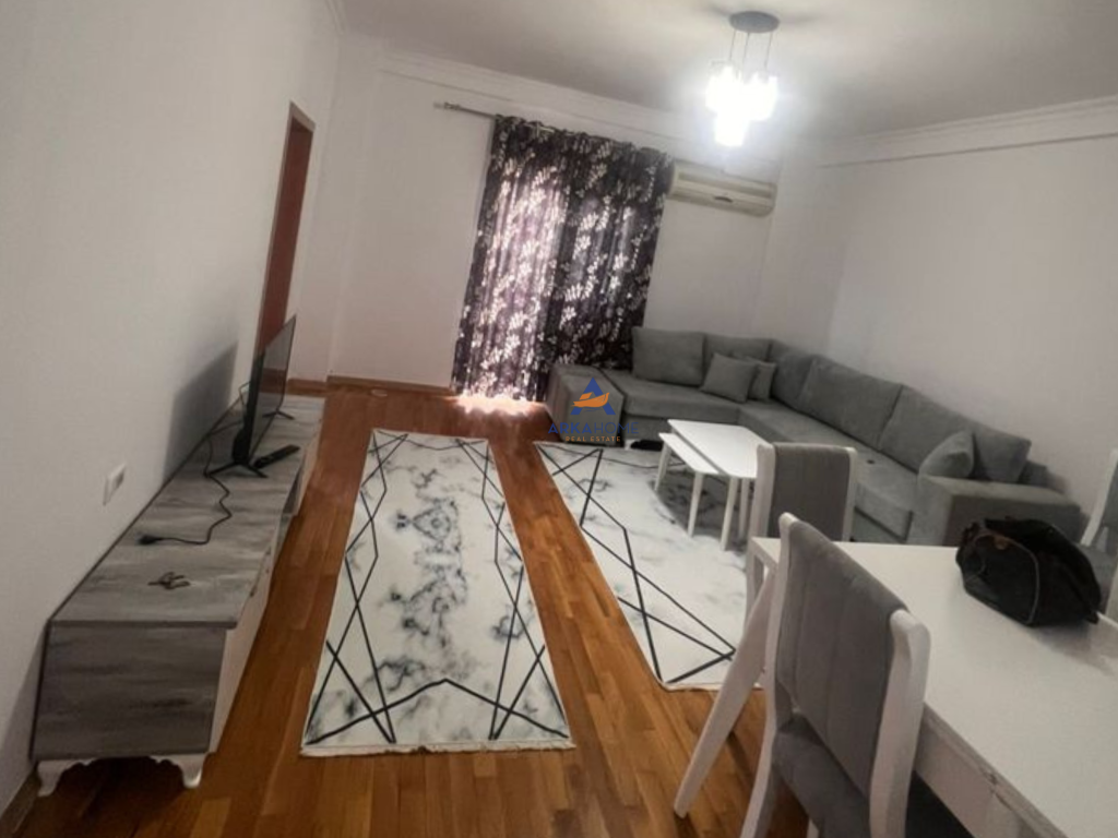 JEPET APARTAMENT ME QERA 2+1+BALLKON "DON BOSKO" 550 EURO.